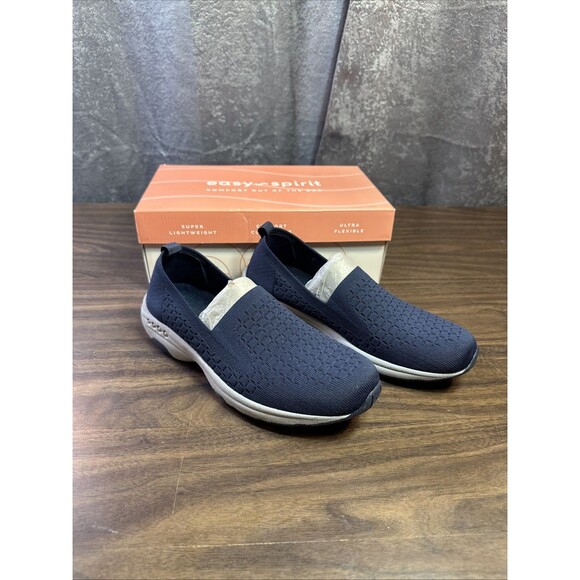 Easy Spirit Women's Tech2 Sneaker, Color Dark Blue, Size 9N *Worn once* - Picture 1 of 16